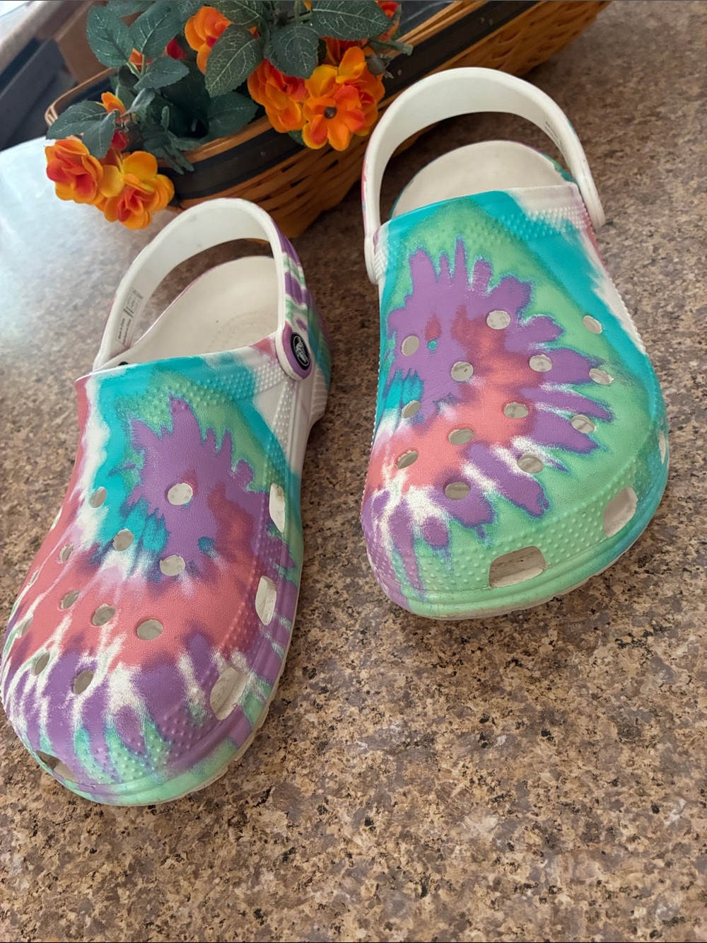 CROCS Tie Dye Graphic Slip On Clogs M8 W10 205453